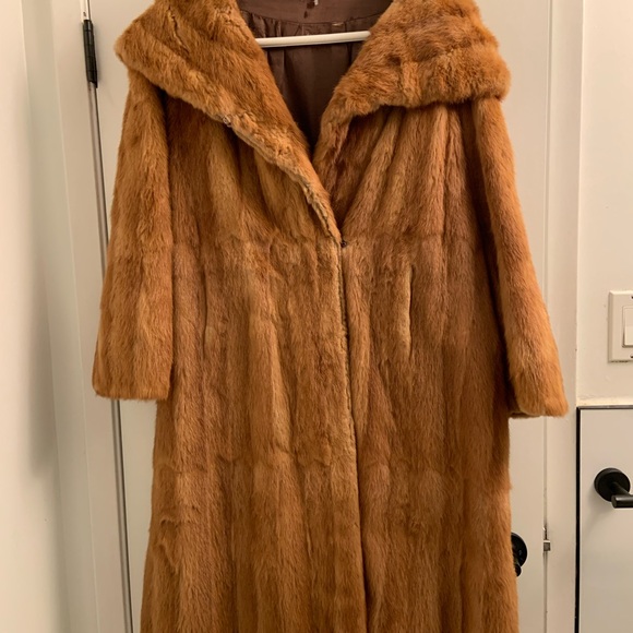 Jackets & Blazers - Real fur coat vintage no brand